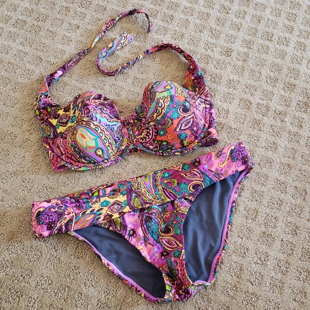 VS Bikini (please read sizing)